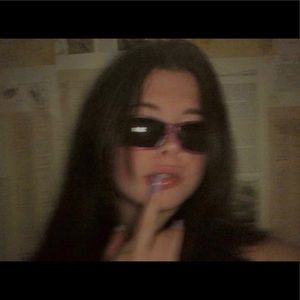 Meet your Posher, Bec